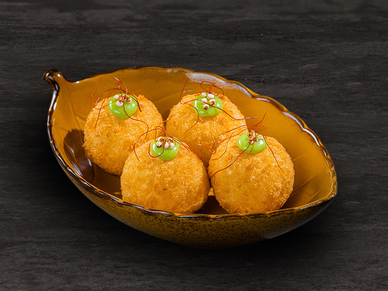 Токийские аранчини с лососем Токийские аранчини с лососем