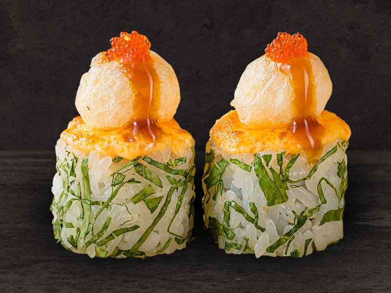 Запеченный ролл с тигровыми креветками Запеченный ролл с тигровыми креветками