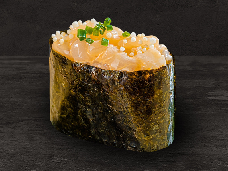 Суши Гункан спайси гребешок Суши Гункан спайси гребешок