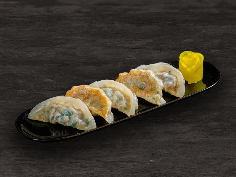 Гёдза ручной лепки с креветками Гёдза ручной лепки с креветками