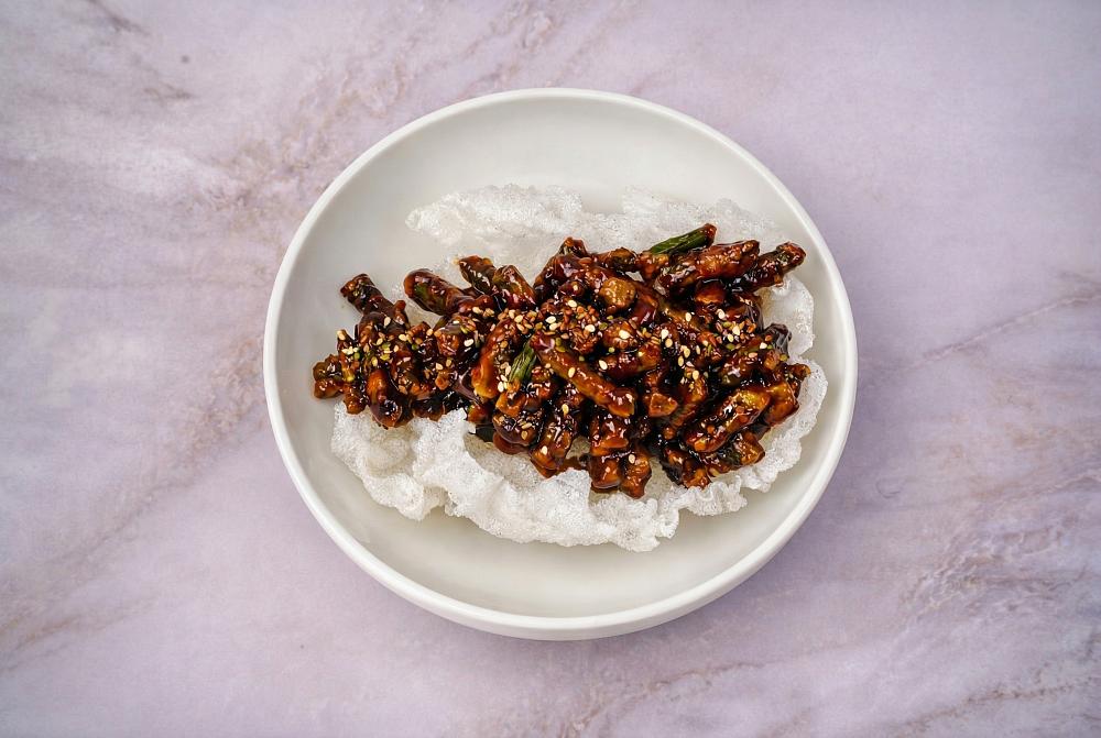 Хрустящая стручковая фасоль в кисло сладком соусе 