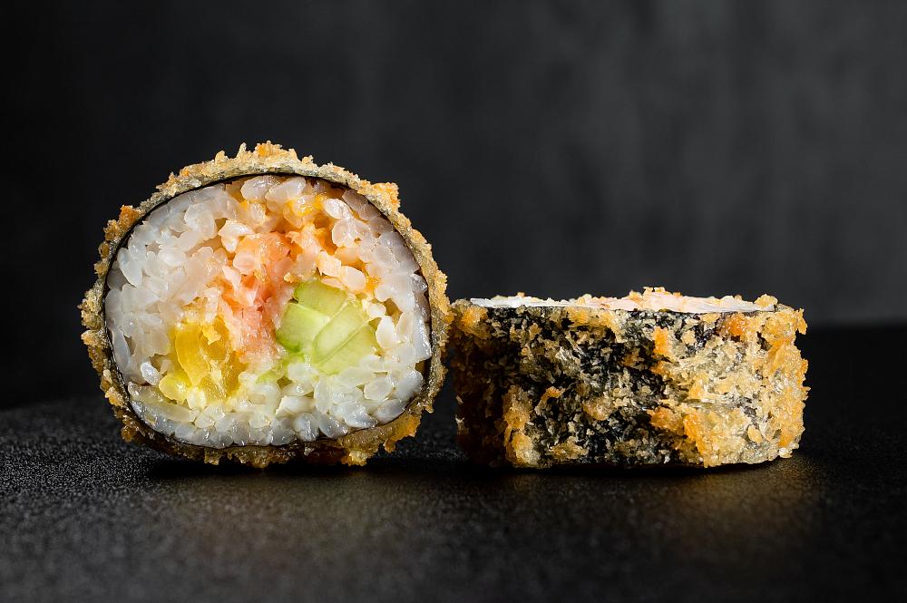 Ролл темпура с лососем