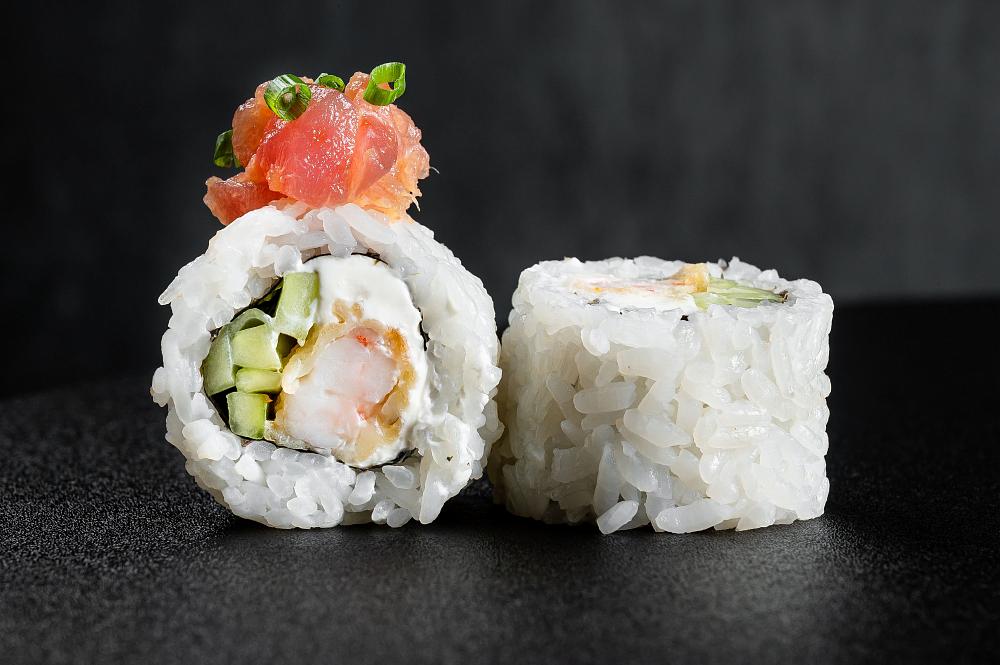 Ролл спайси Тунец с креветкой темпура